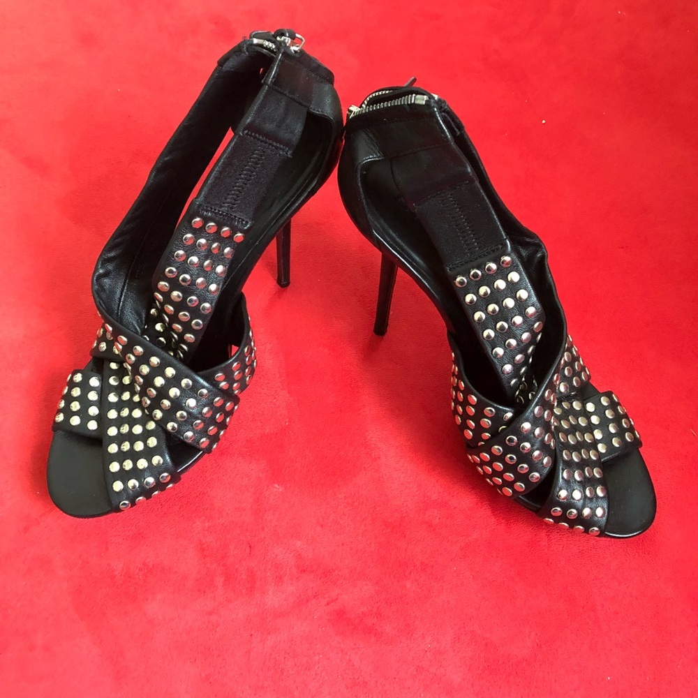 Burberry heels